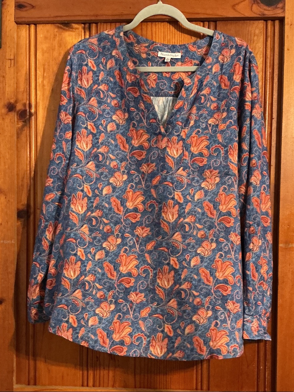 NorthStyle Blue Long-Sleeve V-Neck Top with Coral Floral Print